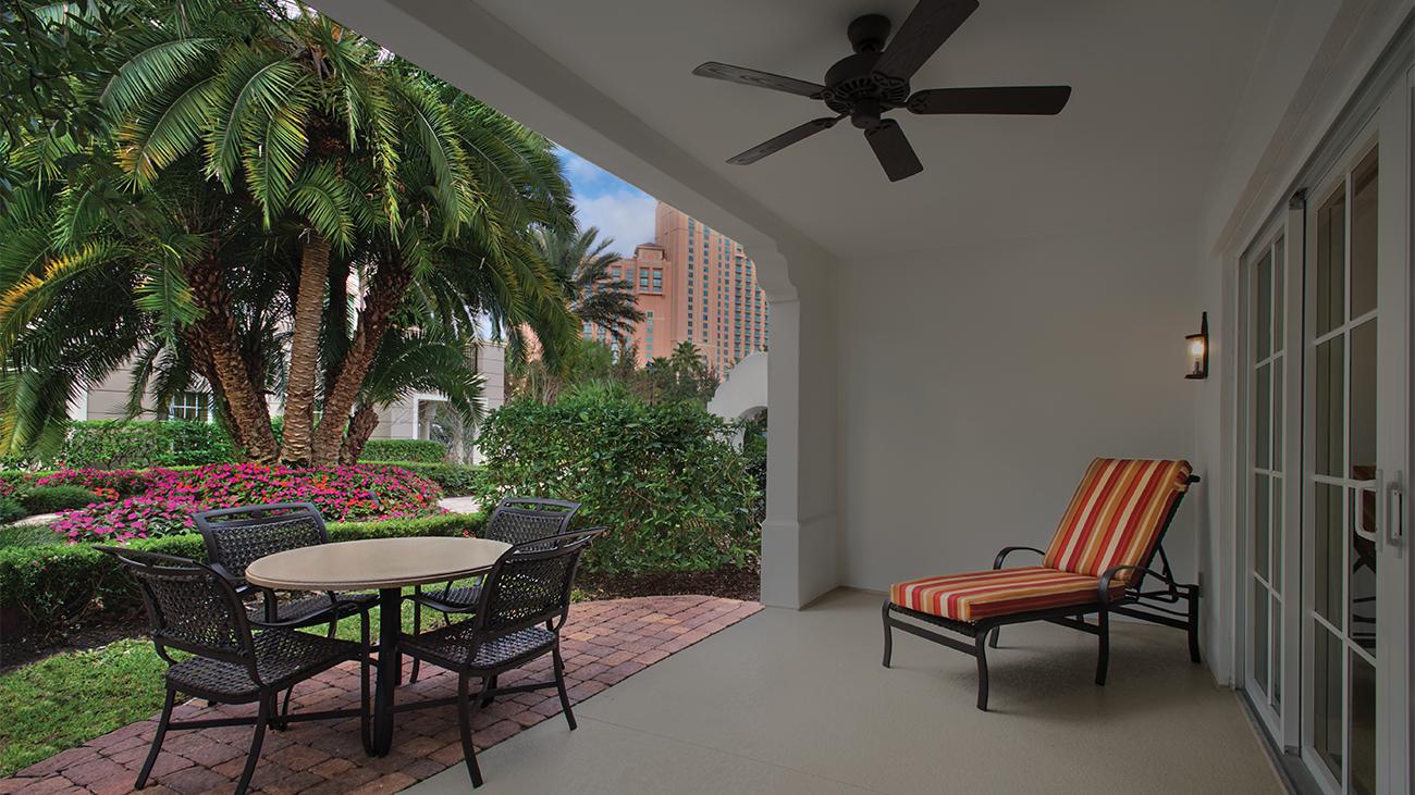 Patio (2-Bedroom Deluxe Townhome)